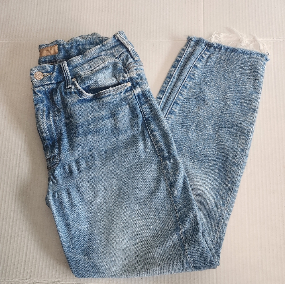 MOTHER High Waisted Looker Ankle Fray Jeans